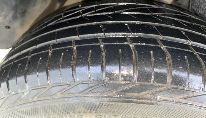 2018 Tata NEXON XZ PLUS PETROL, Petrol, Manual, 51,151 km, Right Rear Tyre Tread