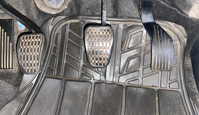 2018 Tata NEXON XZ PLUS PETROL, Petrol, Manual, 51,151 km, Pedals