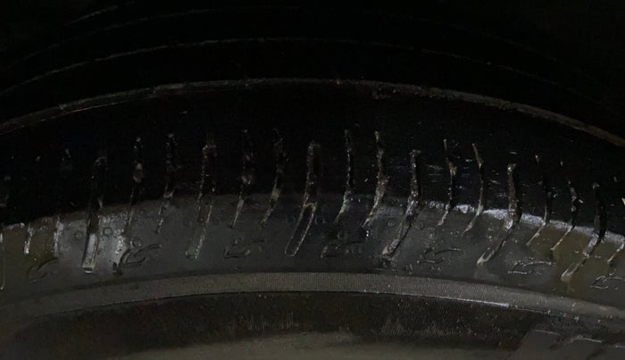 2019 Hyundai VENUE SX PLUS 1.0 TURBO DCT, Petrol, Automatic, 65,357 km, Right Rear Tyre Tread