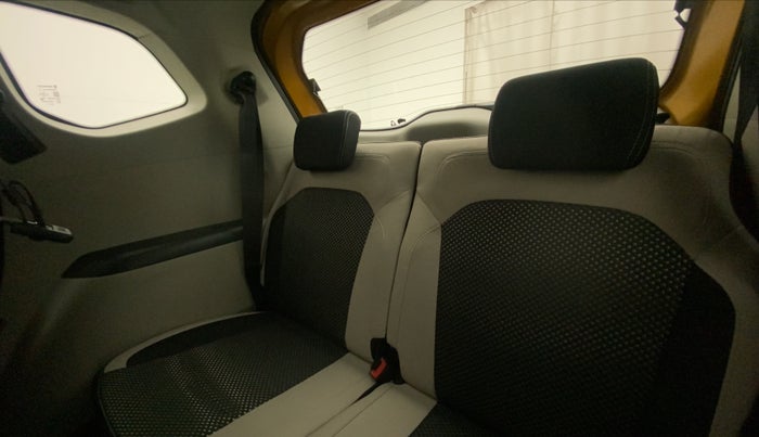 2022 Renault TRIBER RXZ AMT, Petrol, Automatic, 3,704 km, Third Seat Row ( optional )
