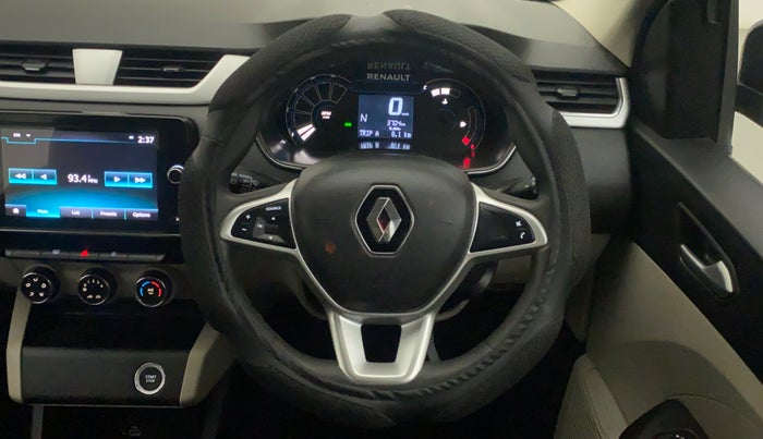 2022 Renault TRIBER RXZ AMT, Petrol, Automatic, 3,704 km, Steering Wheel Close Up