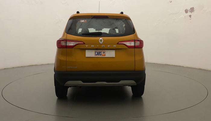 2022 Renault TRIBER RXZ AMT, Petrol, Automatic, 3,704 km, Back/Rear