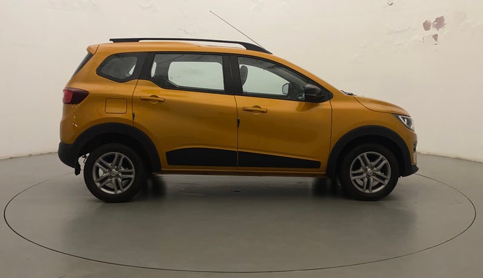 2022 Renault TRIBER RXZ AMT, Petrol, Automatic, 3,704 km, Right Side