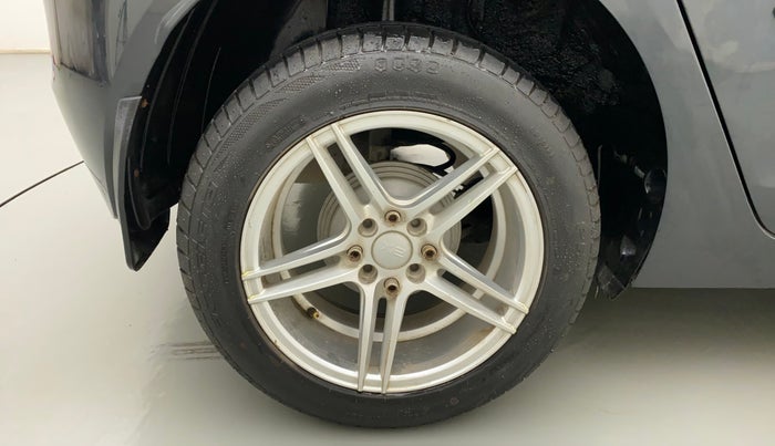 2020 Tata ALTROZ XE PETROL, Petrol, Manual, 5,163 km, Right Rear Wheel