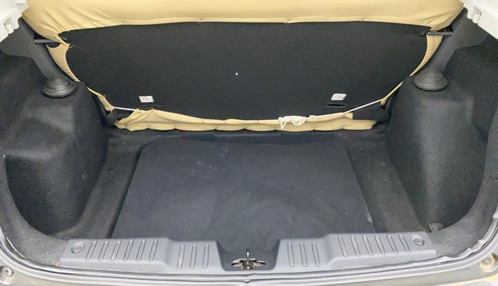 2020 Tata ALTROZ XE PETROL, Petrol, Manual, 5,163 km, Boot Inside