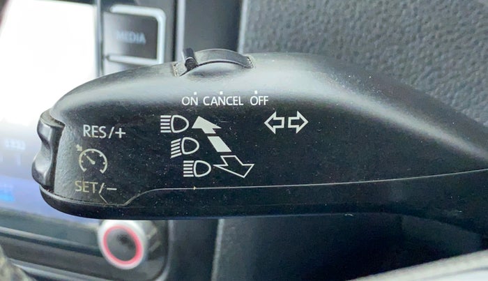 2017 Volkswagen Vento COMFORTLINE MT PETROL, Petrol, Manual, 68,808 km, Adaptive Cruise Control