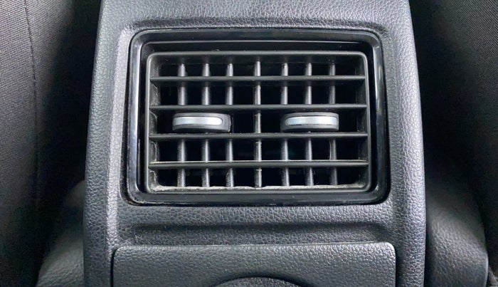 2017 Volkswagen Vento COMFORTLINE MT PETROL, Petrol, Manual, 68,808 km, Rear AC Vents