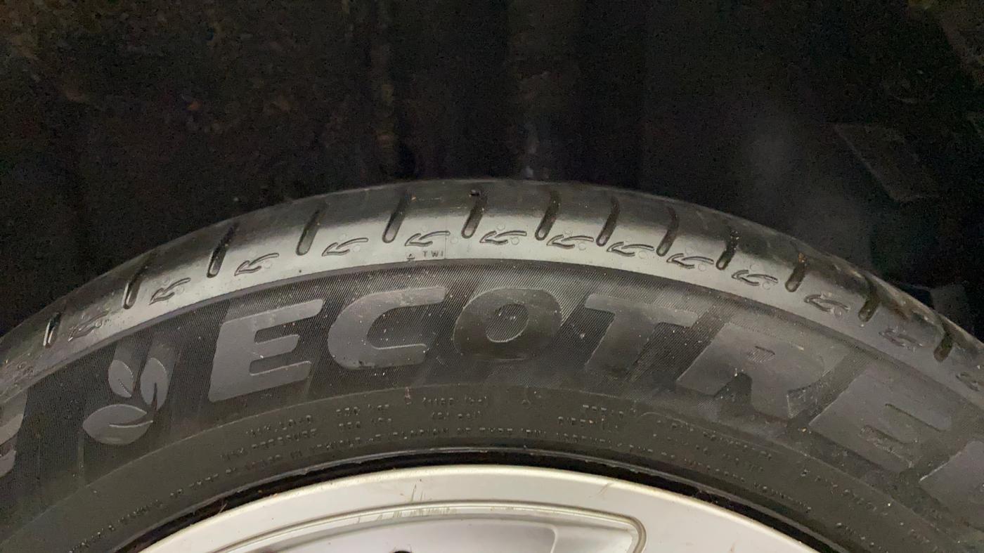 2023 Tata ALTROZ XM PLUS SUNROOF CNG, CNG, Manual, 13,117 km, Left Rear Tyre Tread