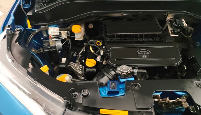 2021 Tata PUNCH CREATIVE AMT 1.2 RTN DUAL TONE, Petrol, Automatic, 19,571 km, Engine View - Right