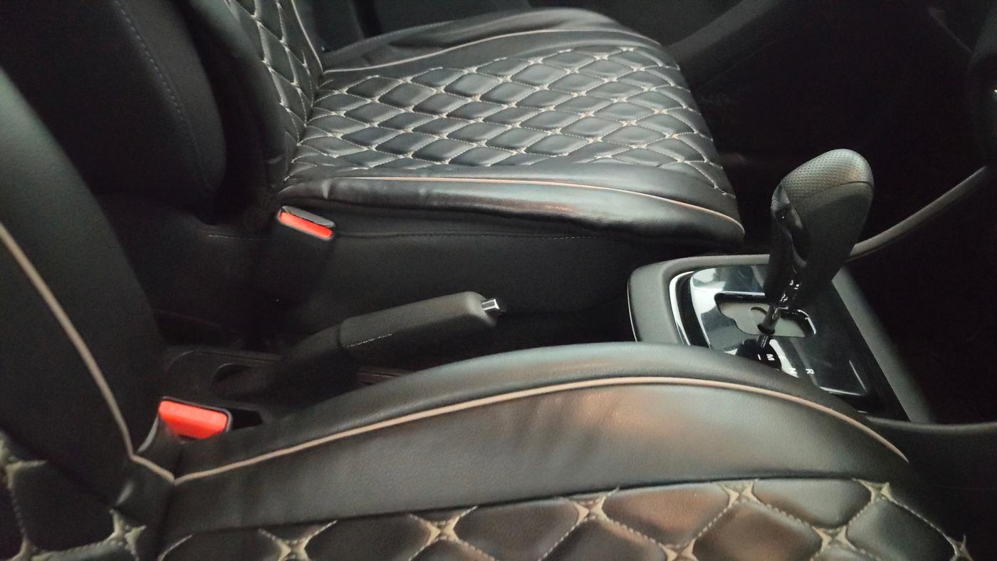 2021 Tata PUNCH CREATIVE AMT 1.2 RTN DUAL TONE, Petrol, Automatic, 19,571 km, Gear Lever