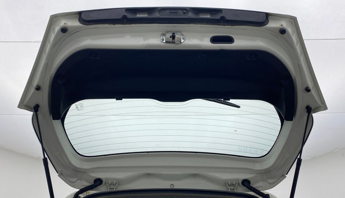 2015 Maruti Swift ZXI, Petrol, Manual, 76,065 km, Boot Door Open