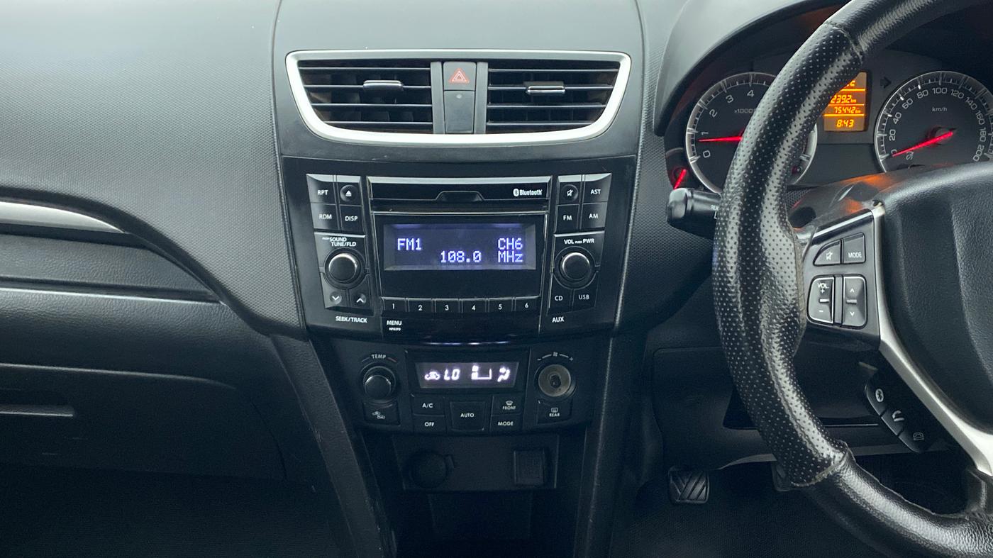 2015 Maruti Swift ZXI, Petrol, Manual, 76,065 km, Air Conditioner