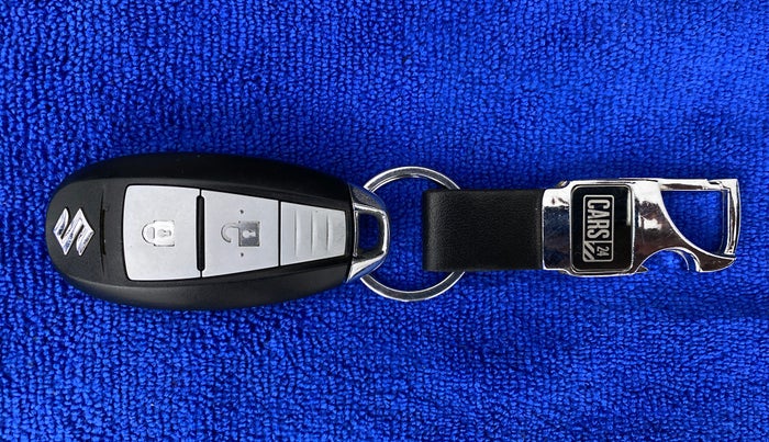 2015 Maruti Swift ZXI, Petrol, Manual, 76,065 km, Key Close Up