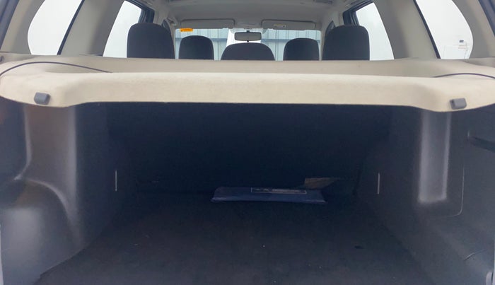 2016 Renault Duster RXL 85PS EXPLORE, Diesel, Manual, 41,789 km, Boot Inside