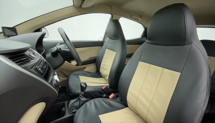 2015 Hyundai Eon ERA PLUS, Petrol, Manual, 47,972 km, Right Side Front Door Cabin