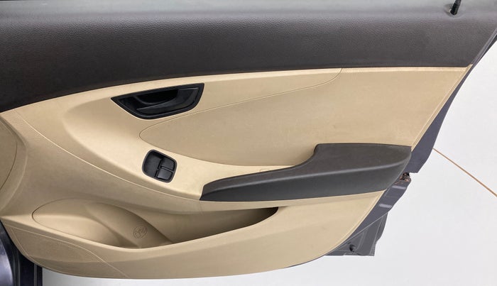 2015 Hyundai Eon ERA PLUS, Petrol, Manual, 47,972 km, Driver Side Door Panels Control