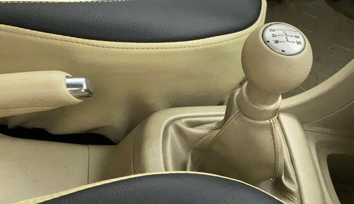 2012 Maruti Swift Dzire VXI, Petrol, Manual, 42,989 km, Gear Lever
