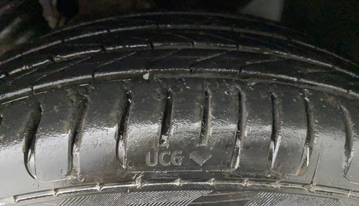 2017 Maruti IGNIS DELTA 1.2 K12 AMT, Petrol, Automatic, 51,175 km, Left Front Tyre Tread