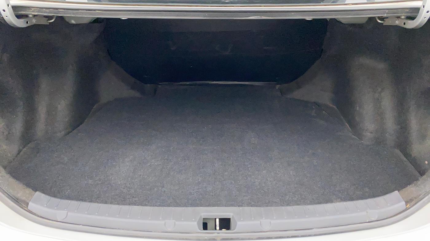 2010 Toyota Corolla Altis 1.8 J, Petrol, Manual, 46,064 km, Boot Inside