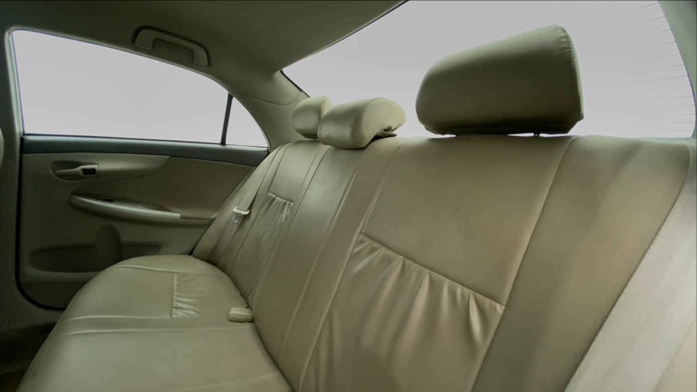 2010 Toyota Corolla Altis 1.8 J, Petrol, Manual, 46,064 km, Right Side Rear Door Cabin