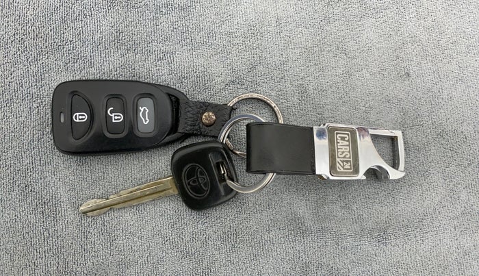 2010 Toyota Corolla Altis 1.8 J, Petrol, Manual, 46,064 km, Key Close Up