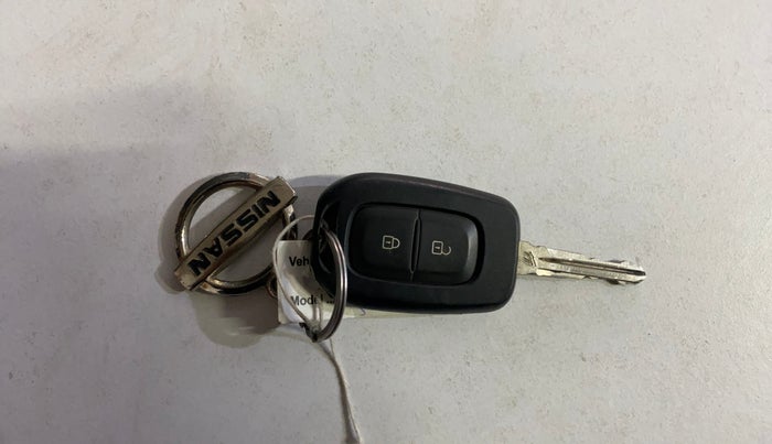 2022 Nissan MAGNITE XV EXECUTIVE, CNG, Manual, 49,559 km, Key Close Up