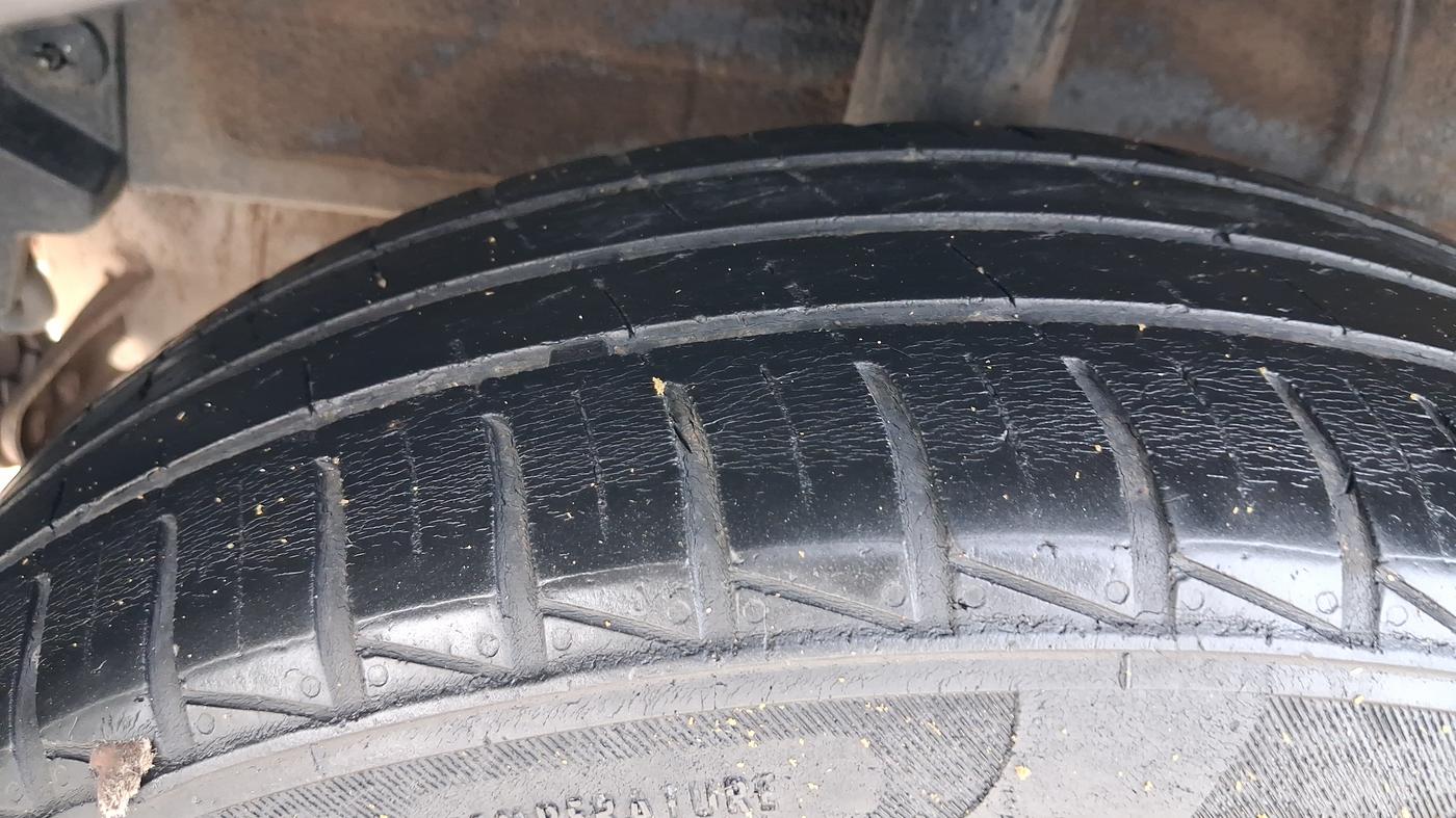 2022 Hyundai GRAND I10 NIOS SPORTZ 1.2 KAPPA VTVT CNG, CNG, Manual, 61,243 km, Right Rear Tyre Tread