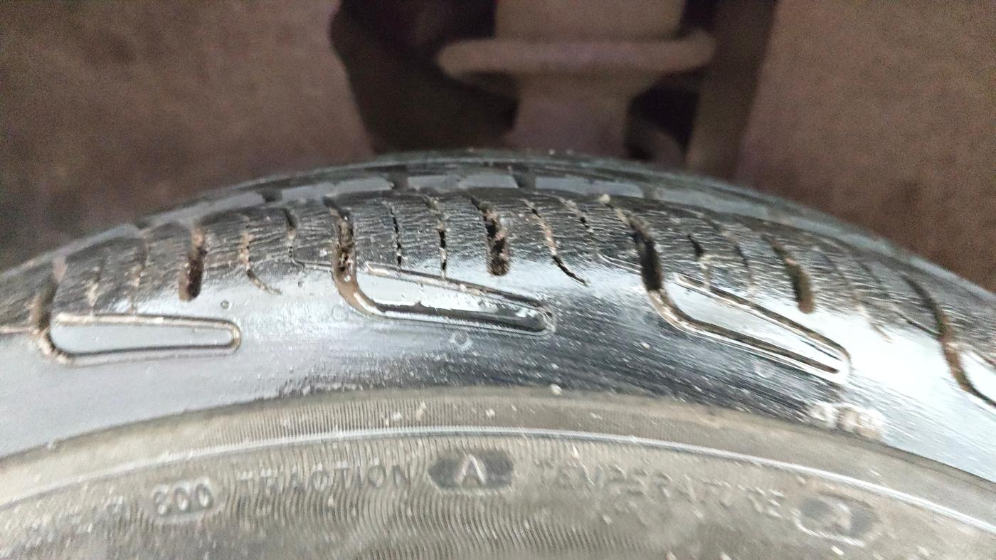 2014 Tata Nano TWIST XT, Petrol, Manual, 60,639 km, Right Rear Tyre Tread