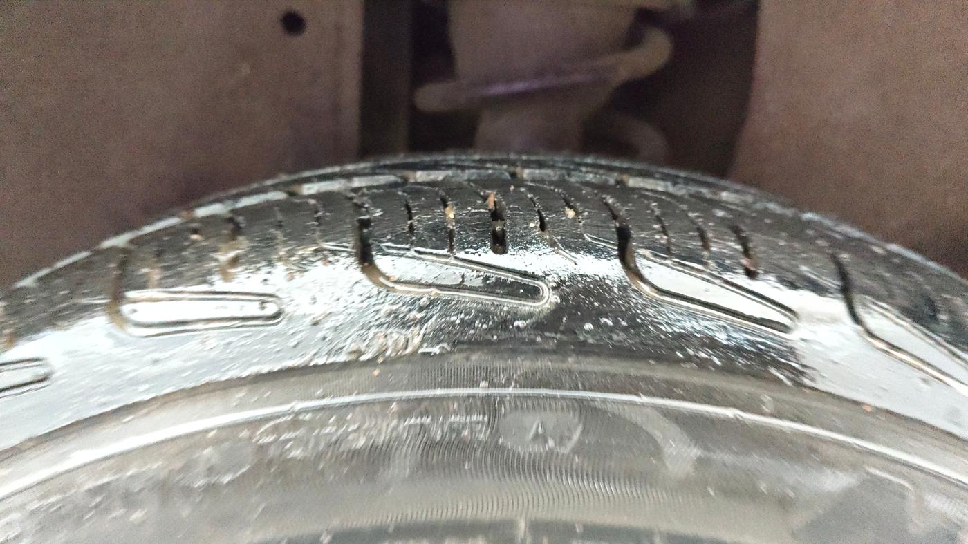 2014 Tata Nano TWIST XT, Petrol, Manual, 60,639 km, Left Rear Tyre Tread