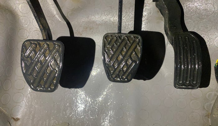 2015 Datsun Go A, Petrol, Manual, 88,911 km, Pedals