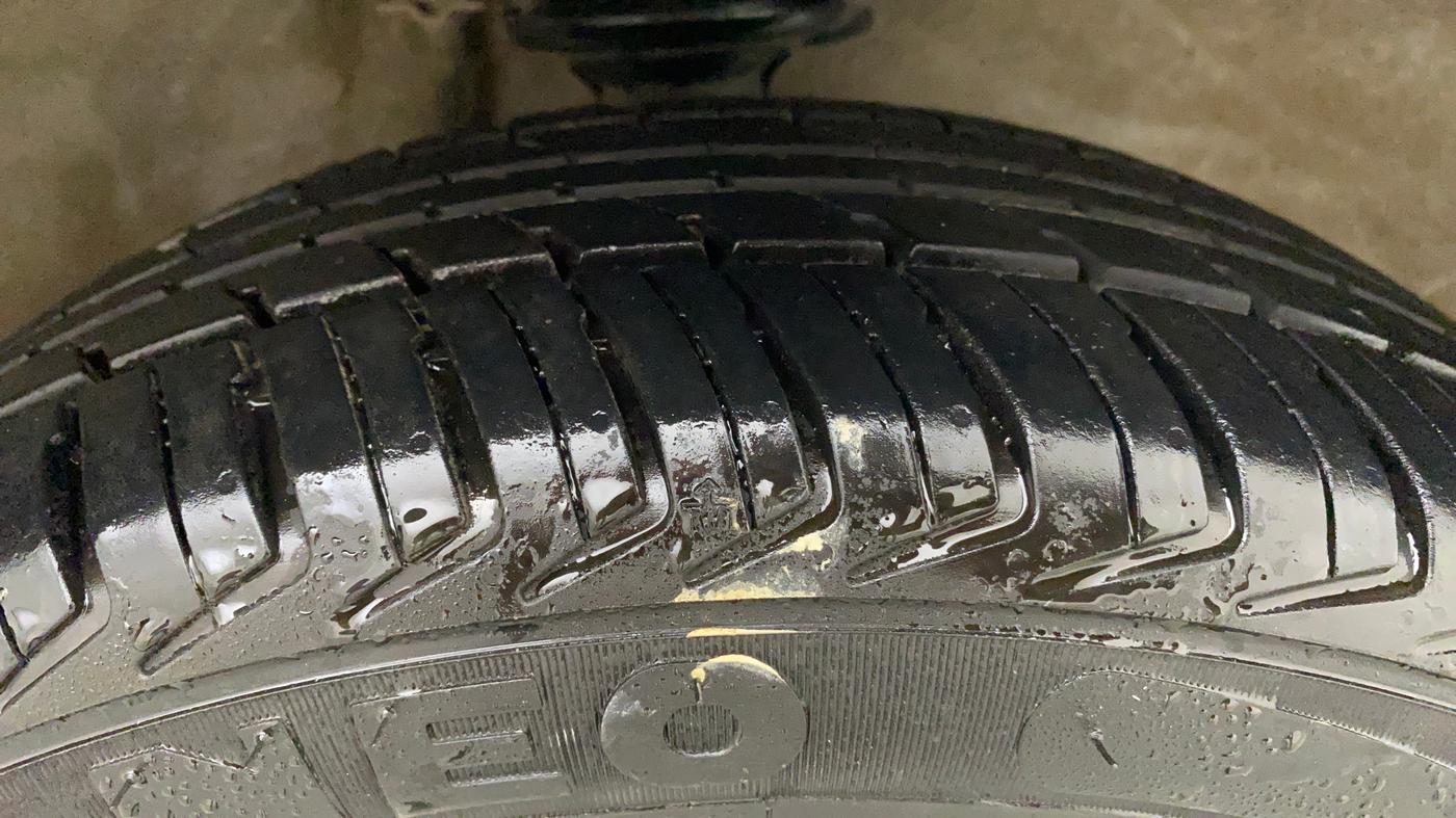 2018 Maruti Alto K10 VXI (O), Petrol, Manual, 25,933 km, Right Front Tyre Tread