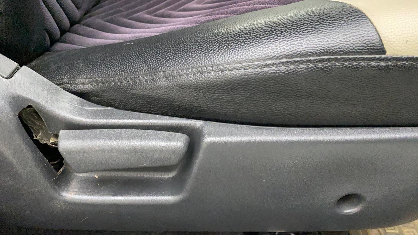 2018 Maruti Alto K10 VXI (O), Petrol, Manual, 25,933 km, Driver Side Adjustment Panel