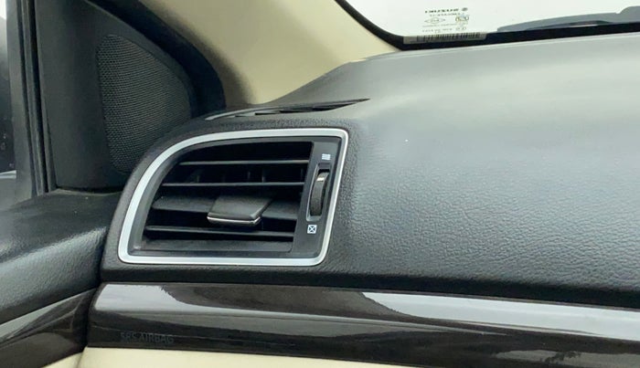 2018 Maruti Ciaz DELTA DIESEL 1.3, Diesel, Manual, 74,648 km, AC Unit - Front vent has minor damage
