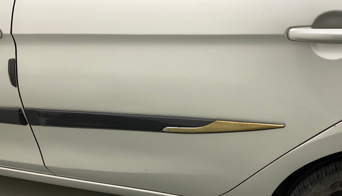 2018 Maruti Ciaz DELTA DIESEL 1.3, Diesel, Manual, 74,648 km, Rear left door - Slightly dented