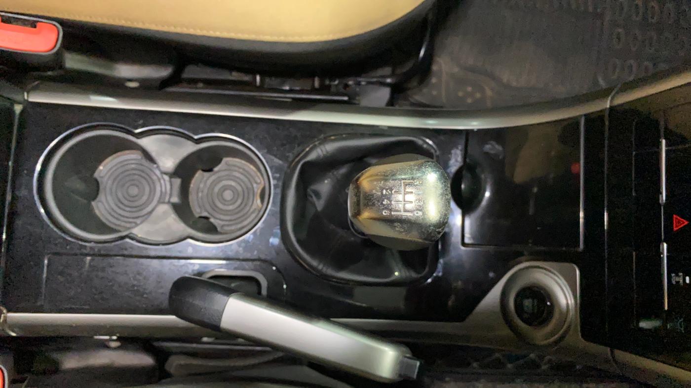 2020 Mahindra XUV500 W7, Diesel, Manual, 43,630 km, Gear Lever