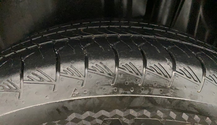 2023 Maruti Grand Vitara ALPHA SMART HYBRID, Petrol, Manual, 35,536 km, Left Rear Tyre Tread