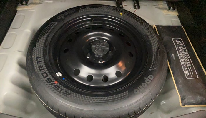 2023 Maruti Grand Vitara ALPHA SMART HYBRID, Petrol, Manual, 35,536 km, Spare Tyre