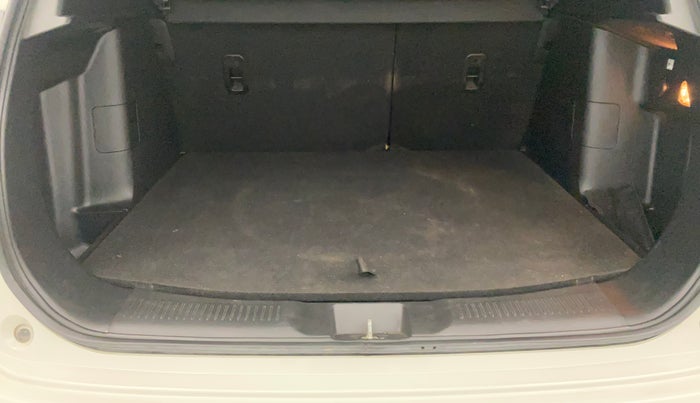 2023 Maruti Grand Vitara ALPHA SMART HYBRID, Petrol, Manual, 35,536 km, Boot Inside