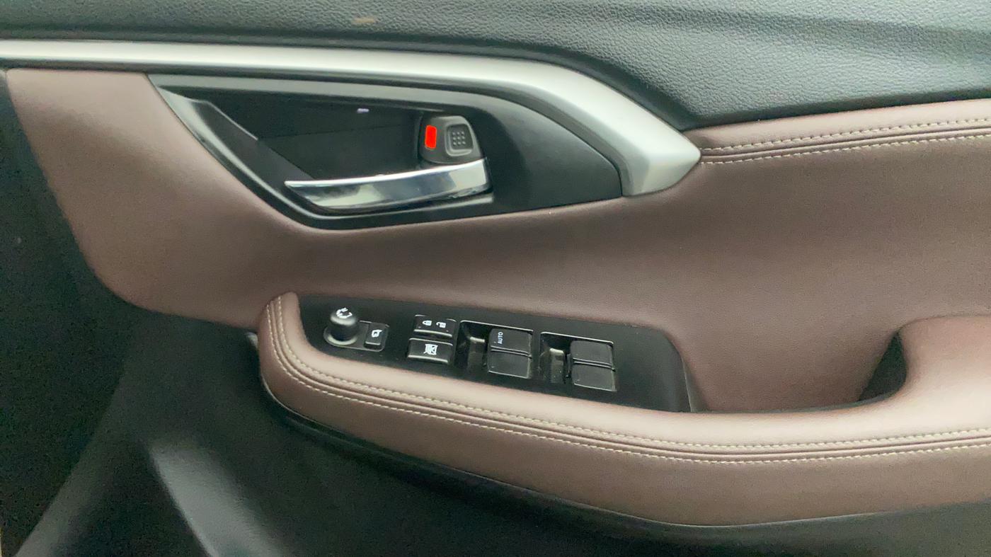2023 Maruti Grand Vitara ALPHA SMART HYBRID, Petrol, Manual, 35,536 km, Driver Side Door Panels Control