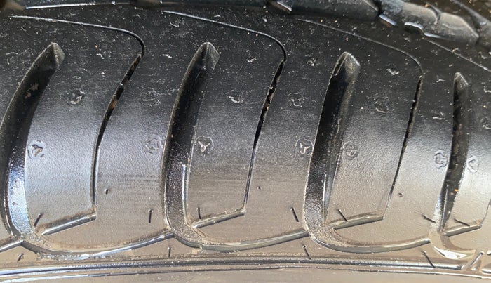 2014 Ford Ecosport TITANIUM 1.5L PETROL, Petrol, Manual, 92,254 km, Left Front Tyre Tread