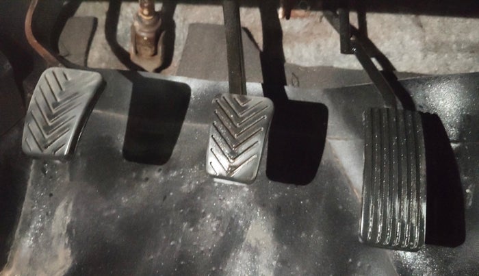 2014 Hyundai Eon ERA +, Petrol, Manual, 82,929 km, Pedals