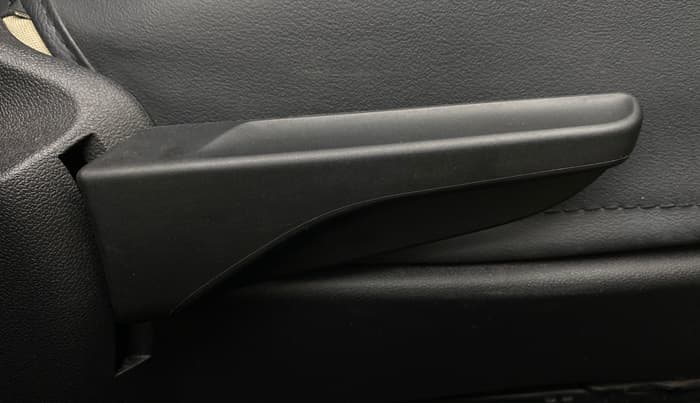 2022 Volkswagen VIRTUS HIGHLINE TSI 1.0 MT, Petrol, Manual, 31,468 km, Driver Side Adjustment Panel