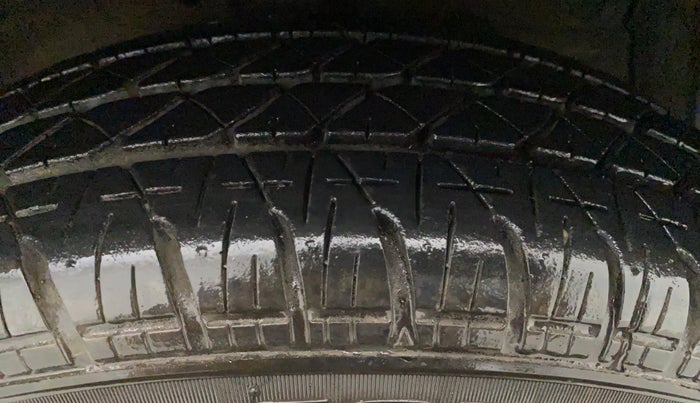 2012 Maruti Swift Dzire VXI, Petrol, Manual, 29,636 km, Right Front Tyre Tread