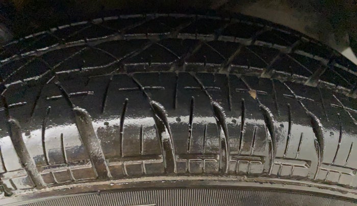 2012 Maruti Swift Dzire VXI, Petrol, Manual, 29,636 km, Left Rear Tyre Tread