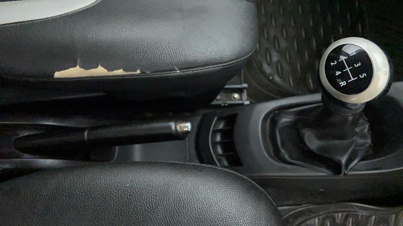 2017 Maruti Wagon R 1.0 VXI PLUS, Petrol, Manual, 37,469 km, Gear Lever