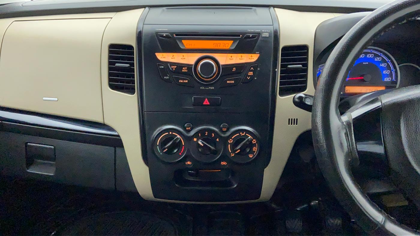 2017 Maruti Wagon R 1.0 VXI PLUS, Petrol, Manual, 37,469 km, Air Conditioner