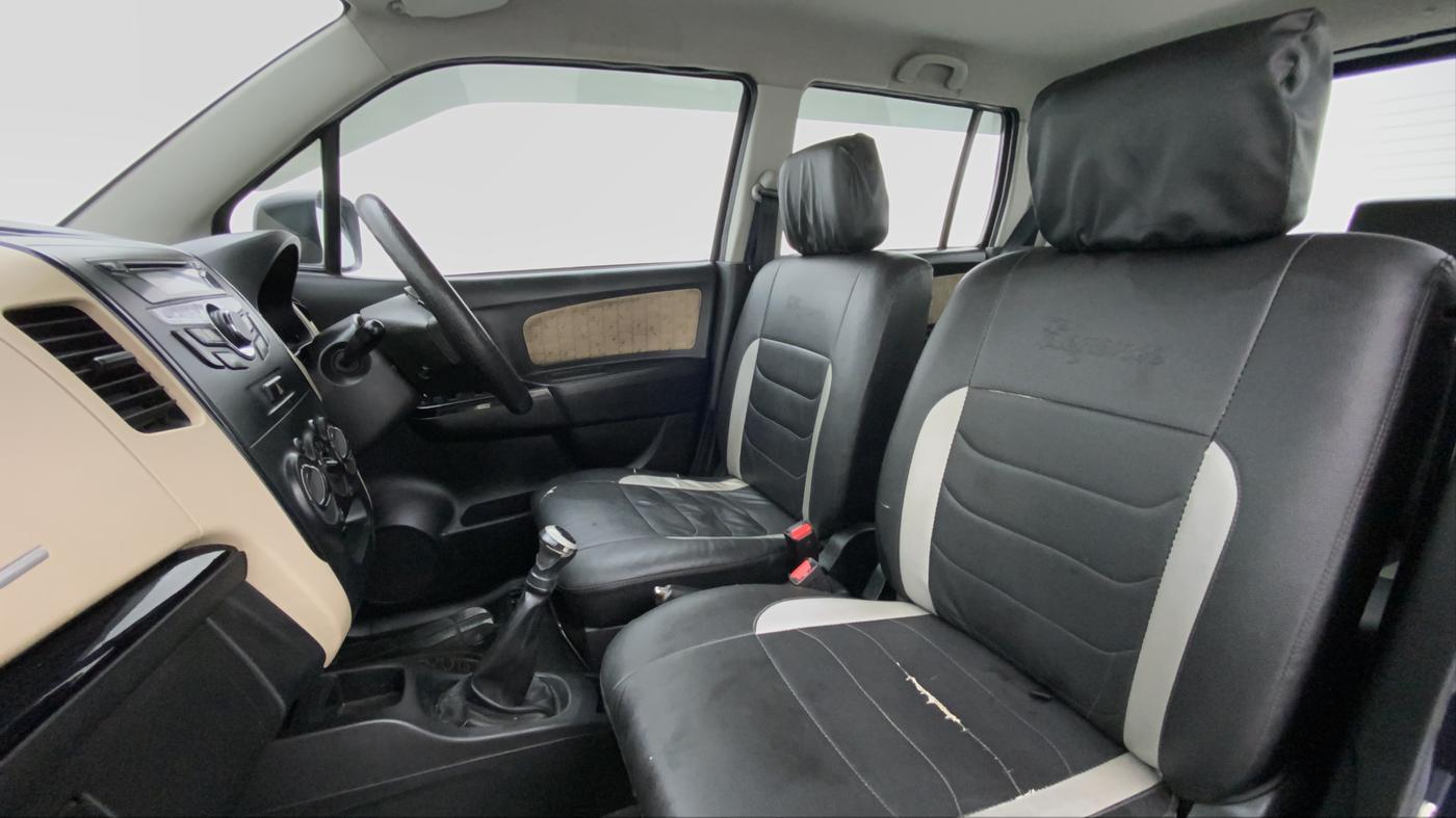 2017 Maruti Wagon R 1.0 VXI PLUS, Petrol, Manual, 37,469 km, Right Side Front Door Cabin