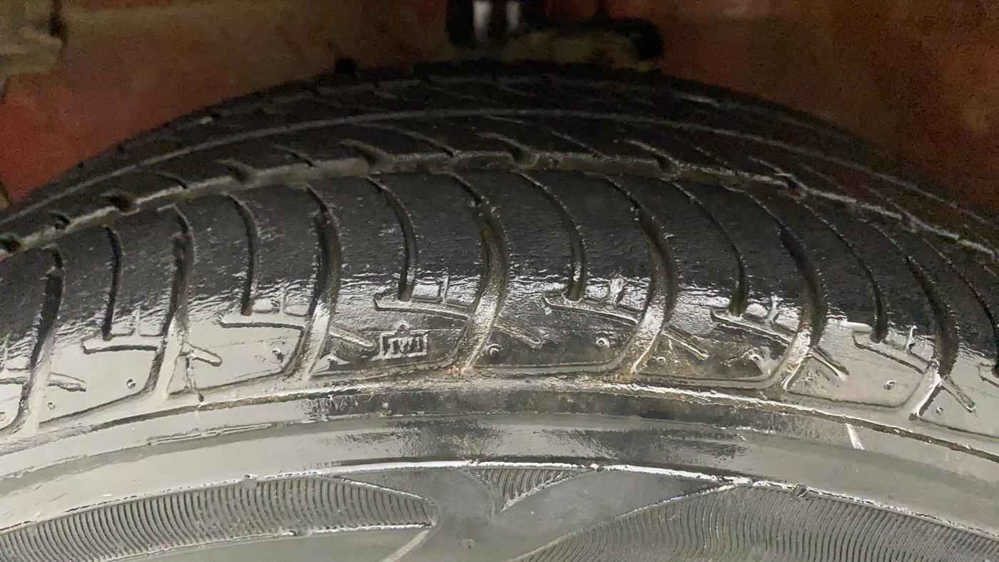 2017 Maruti Celerio ZXI AMT, Petrol, Automatic, 69,405 km, Left Front Tyre Tread