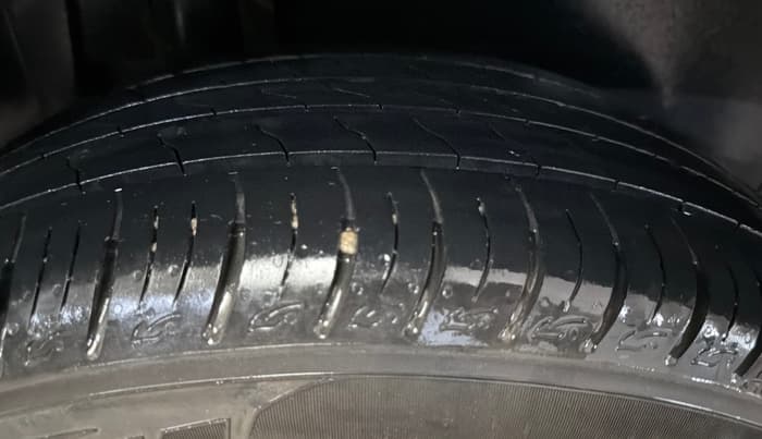 2022 Maruti Vitara Brezza LXI, Petrol, Manual, 39,255 km, Right Rear Tyre Tread