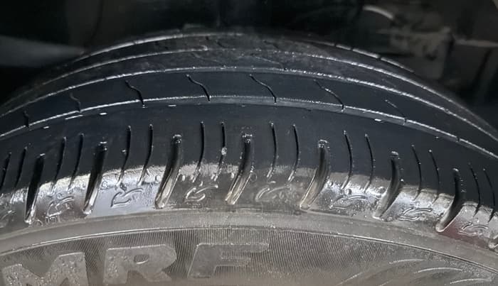 2022 Maruti Vitara Brezza LXI, Petrol, Manual, 39,255 km, Right Front Tyre Tread